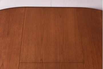 ヴィンテージ家具　北欧ビンテージ　G-PLAN チーク材　あたたかな雰囲気が魅力のエクステンションテーブル(ダイニングテーブル、ラウンドテーブル、ドローリーフテーブル)