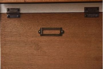 ペイント家具　ラフジュ工房オリジナル　5×4　白いペイントのパタパタマス目棚(戸棚、下駄箱)