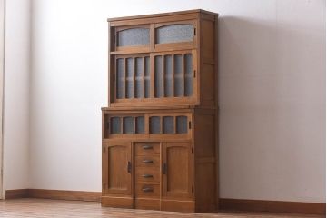レトロ家具　昭和レトロ　懐かしい雰囲気が漂うカップボード(重ね食器棚、キャビネット、収納棚)