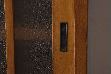 レトロ家具　昭和レトロ　懐かしい雰囲気が漂うカップボード(重ね食器棚、キャビネット、収納棚)