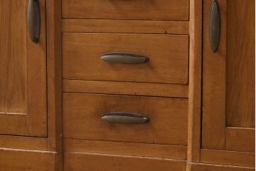 レトロ家具　昭和レトロ　懐かしい雰囲気が漂うカップボード(重ね食器棚、キャビネット、収納棚)