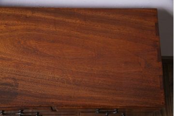 アンティーク家具　昭和期　総クスノキ(楠木)材　漆塗り　上質な作りの小引き出し(チェスト、収納)