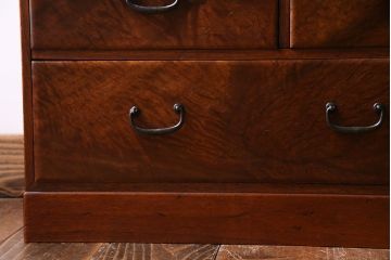 アンティーク家具　昭和期　総クスノキ(楠木)材　漆塗り　上質な作りの小引き出し(チェスト、収納)
