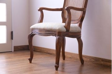 中古　DREXEL HERITAGE(ドレクセルヘリテイジ)　old continent(オールドコンチネント)　アームチェア(椅子、イス)(定価約30万5千円)(2)