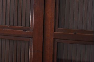 昭和期　当時物ガラス入り　ケヤキ材　細身のシルエットが魅力の万本格子戸(ガラス帯戸、帯戸、引き戸、建具)4枚セット