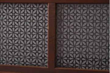 昭和レトロ　オリジナル　花模様ガラスが可愛らしい格子ガラス戸2枚セット(建具、引き戸)