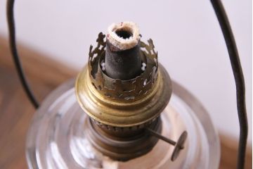 アンティーク雑貨　大正昭和初期　柄入り油壺　レトロな雰囲気満点のオイルランプ(照明)