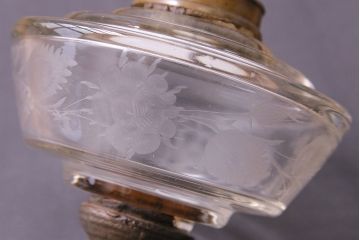 アンティーク雑貨　大正昭和初期　柄入り油壺　レトロな雰囲気満点のオイルランプ(照明)