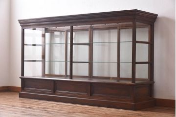 アンティーク家具　最高級レア品　当時物ガラス入り!　総ケヤキ材　特大サイズのガラスケース(ショーケース、陳列棚)