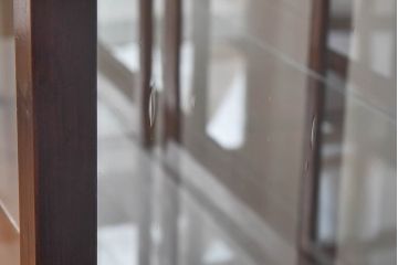 アンティーク家具　最高級レア品　当時物ガラス入り!　総ケヤキ材　特大サイズのガラスケース(ショーケース、陳列棚)