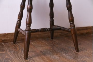 ヴィンテージ家具　飛騨産業　キツツキマーク　上質なデザインのビンテージチェア(椅子)(1)