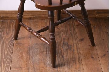 ヴィンテージ家具　飛騨産業　キツツキマーク　上質なデザインのビンテージチェア(椅子)(1)