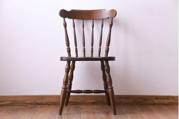 ヴィンテージ家具　飛騨産業　キツツキマーク　上質なデザインのビンテージチェア(椅子)(2)