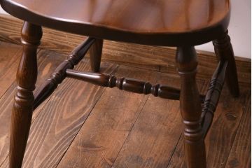 ヴィンテージ家具　飛騨産業　キツツキマーク　上質なデザインのビンテージチェア(椅子)(2)