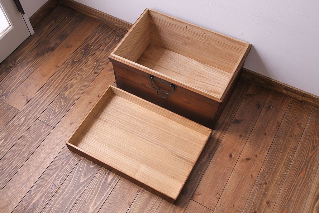 アンティーク雑貨　和製アンティーク　総桐材　渋い風合いが魅力の挟み箱(木箱、収納箱)