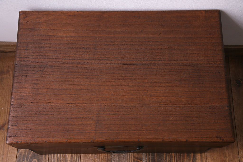 アンティーク雑貨　和製アンティーク　総桐材　渋い風合いが魅力の挟み箱(木箱、収納箱)