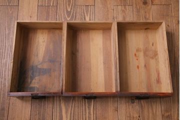 アンティーク家具　昭和初期　リメイク!　丸い錠前金具が目を惹く鉄脚付き箪笥ローボード(リビングボード、ローチェスト)