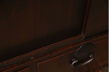 アンティーク家具　昭和初期　リメイク!　丸い錠前金具が目を惹く鉄脚付き箪笥ローボード(リビングボード、ローチェスト)