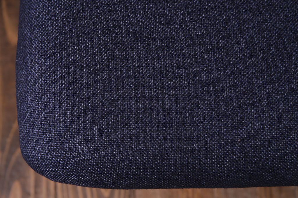 北欧ビンテージ家具　チーク材　背もたれのデザインが美しいダイニングチェア(ワークチェア、椅子)