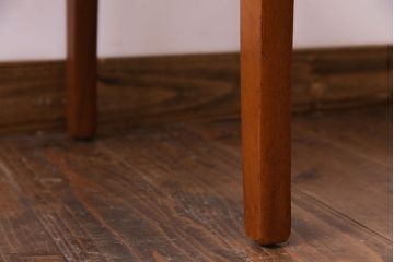 北欧ビンテージ家具　チーク材　背もたれのデザインが美しいダイニングチェア(ワークチェア、椅子)