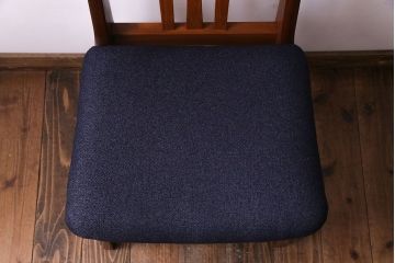 北欧ビンテージ家具　チーク材　背もたれのデザインが美しいダイニングチェア(ワークチェア、椅子)(1)