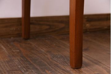 北欧ビンテージ家具　チーク材　背もたれのデザインが美しいダイニングチェア(ワークチェア、椅子)(1)