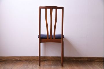 北欧ビンテージ家具　チーク材　背もたれのデザインが美しいダイニングチェア(ワークチェア、椅子)(1)