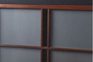 昭和レトロ　色ガラス入り　モダンな雰囲気が魅力のガラス戸2枚セット(窓、引き戸)