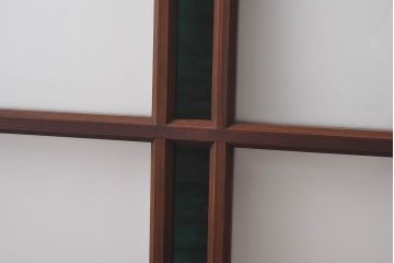 昭和レトロ　色ガラス入り　モダンな雰囲気が魅力のガラス戸2枚セット(窓、引き戸)