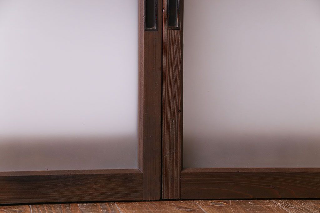 昭和レトロ　2色の色ガラスがアクセントの窓(引き戸、ガラス戸)2枚セット