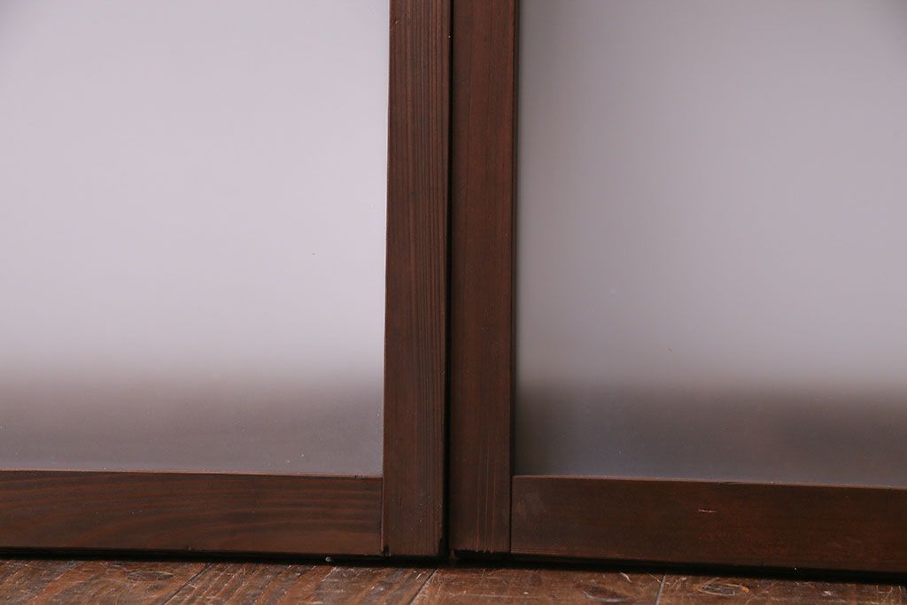 昭和レトロ　2色の色ガラスがアクセントの窓(引き戸、ガラス戸)2枚セット