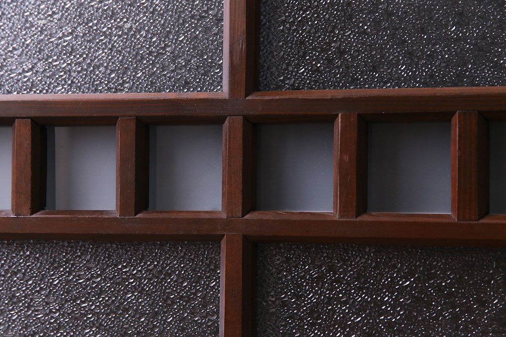 昭和レトロ　ダイヤガラスが懐かしい雰囲気を高めるフィックス窓(FIX、はめ殺し戸、ガラス戸、明り取り)