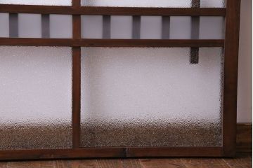 昭和レトロ　ダイヤガラスが懐かしい雰囲気を高めるフィックス窓(FIX、はめ殺し戸、ガラス戸、明り取り)