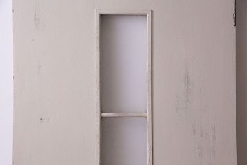 レトロ　シャビーな雰囲気のおしゃれなペイントドア(扉)(1)