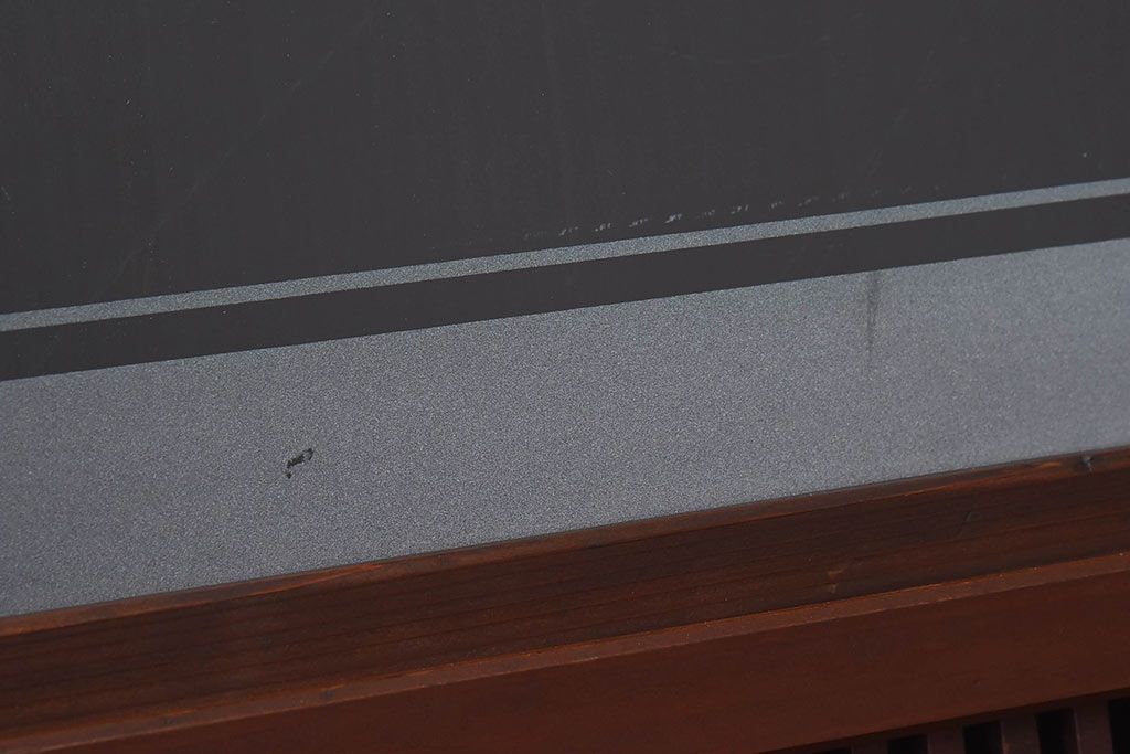 昭和初期　ケヤキ材使用　上質な作りが味わえる万本格子戸(ガラス帯戸、引き戸)4枚セット