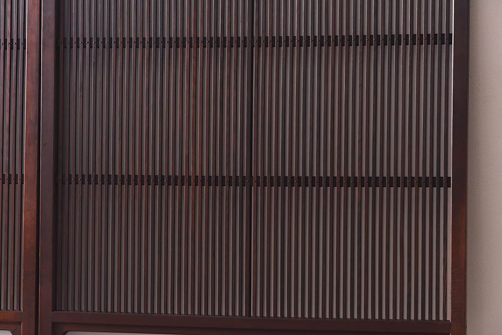 昭和初期　ケヤキ材使用　上質な作りが味わえる万本格子戸(ガラス帯戸、引き戸)4枚セット