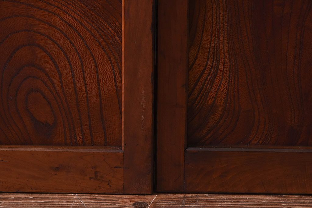 昭和初期　ケヤキ材使用　上質な作りが味わえる万本格子戸(ガラス帯戸、引き戸)4枚セット