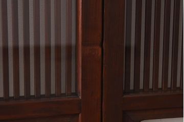 昭和初期　ケヤキ材使用　上質な作りが味わえる万本格子戸(ガラス帯戸、引き戸)4枚セット