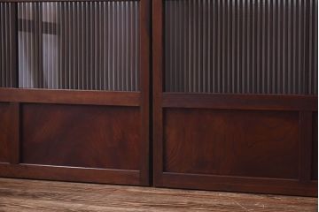 昭和初期　ケヤキ材使用　上質な作りが味わえる万本格子戸(ガラス帯戸、引き戸)4枚セット