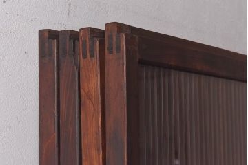 昭和初期　ケヤキ材使用　上質な作りが味わえる万本格子戸(ガラス帯戸、引き戸)4枚セット