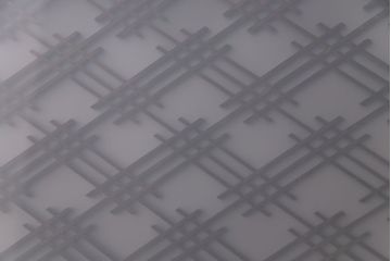 幾何学的なデザインが魅力の割菱組子欄間(ガラス欄間、はめ殺し戸)(1)