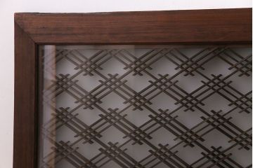 幾何学的なデザインが魅力の割菱組子欄間(ガラス欄間、はめ殺し戸)(2)