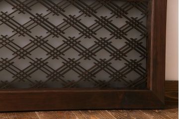 幾何学的なデザインが魅力の割菱組子欄間(ガラス欄間、はめ殺し戸)(2)