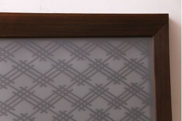 幾何学的なデザインが魅力の割菱組子欄間(ガラス欄間、はめ殺し戸)(2)