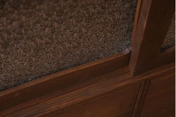 レトロ家具　昭和レトロ　桐材　ダイヤガラス入りの戸棚が魅力的な箪笥ローボード(リビングボード、戸棚、収納棚、桐箪笥、桐たんす)