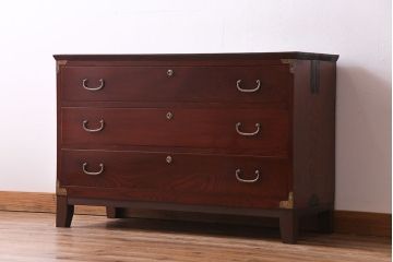 アンティーク家具　昭和初期　美しい漆塗りが魅力的な時代箪笥ローチェスト(ローボード、リビングボード、引き出し)