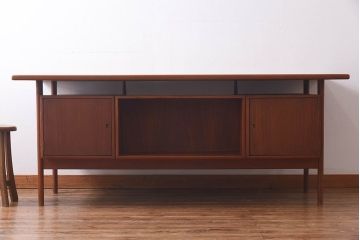 ヴィンテージ家具　北欧ビンテージ　Kai Kristiansen(カイ クリスチャンセン)　両面収納!　温もり溢れるチーク材製パートナーデスク(ワークデスク、在宅ワーク、在宅用、オフィスデスク、両袖机)