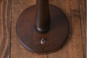 大正ロマン　ナラ材　上品な佇まいが魅力のスタンドライト(照明)