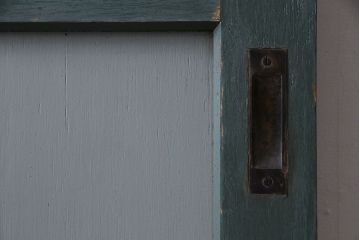 ビンテージ　レトロでお洒落なペイントドア(引き戸、扉)