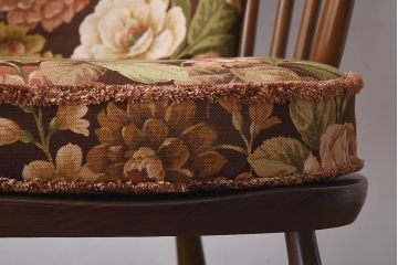 ヴィンテージ家具　イギリスビンテージ　ERCOL(アーコール)　エレガントなクッション付きロッキングチェア(揺り椅子、イス)